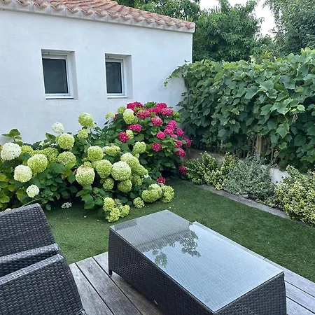 Сasa de vacaciones Maisonnette Avec Jardin à L'orée Du Bois Des Eloux *